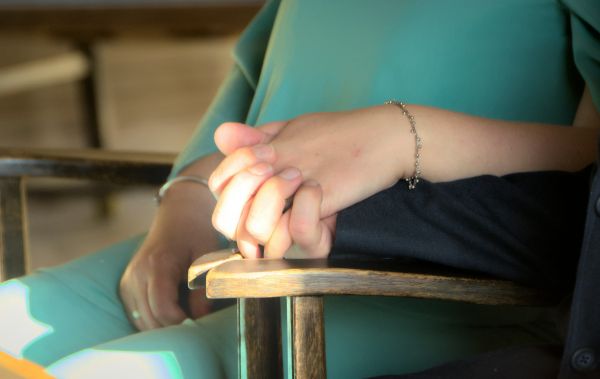 Comment la correspondance peut mener à une relation stable